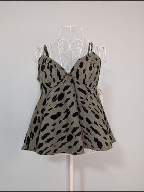 Olive Green Spotted V-Neck Flared Cami